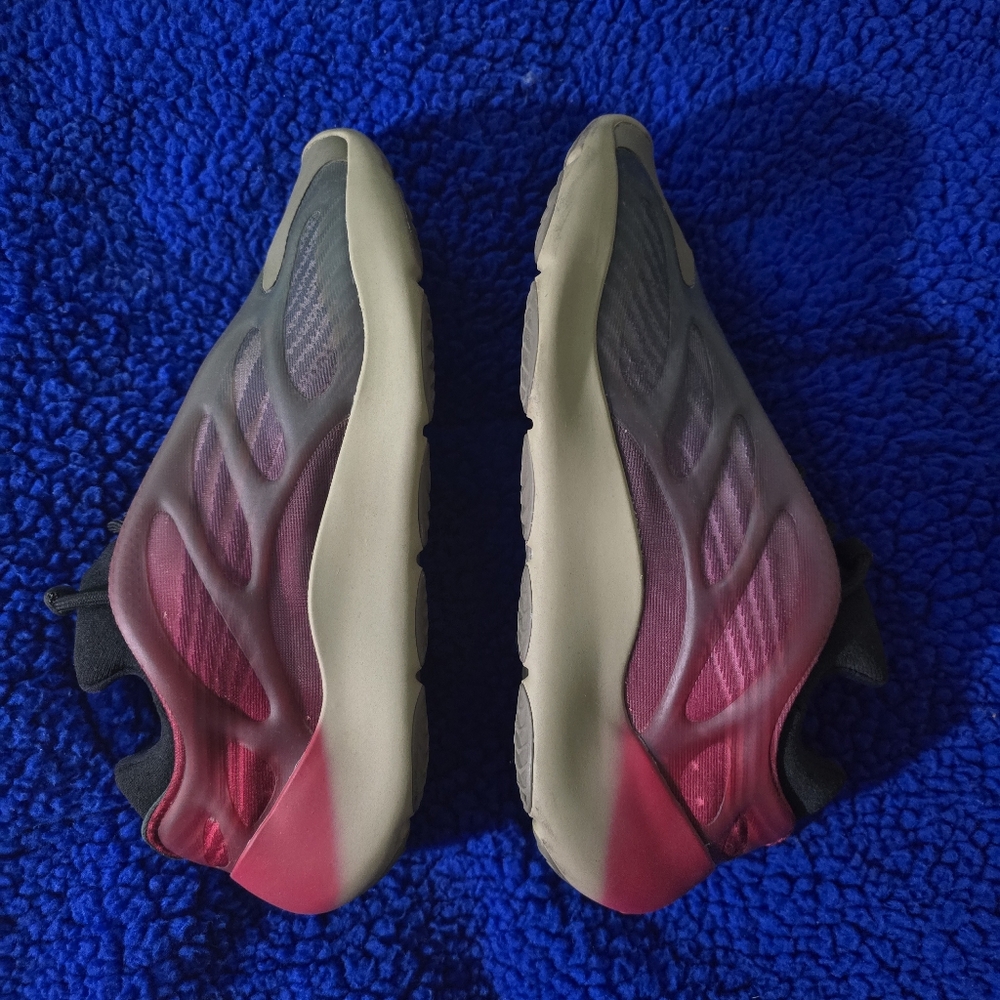 The yeezy 700 v3 fade carbon..size 11..excellent condition...100% authentic